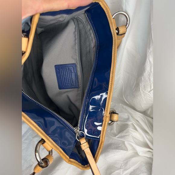 COACH Peyton Embossed Signature Logo Patent Leather Navy Tote Bag - Picture 15 of 15